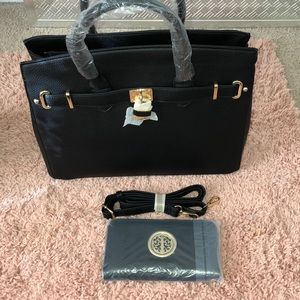 Black purse and wristlet combo